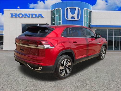 2024 Volkswagen Atlas Cross Sport 2.0T SE w/Technology