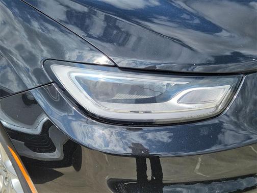 2023 Chrysler Pacifica Touring-L