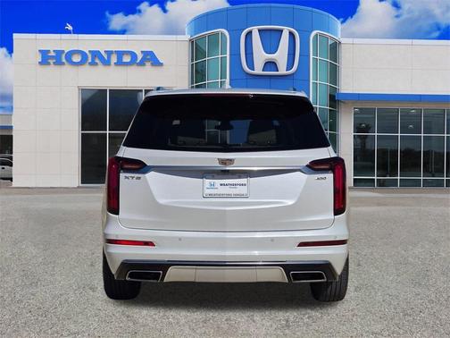 2022 Cadillac XT6 Premium Luxury FWD