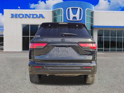 2024 Toyota Sequoia Platinum