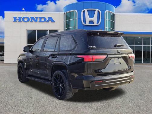 2024 Toyota Sequoia Platinum