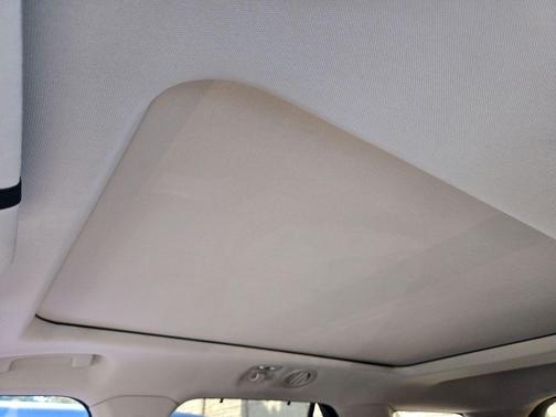 Star White 2021 Ford Explorer Limited