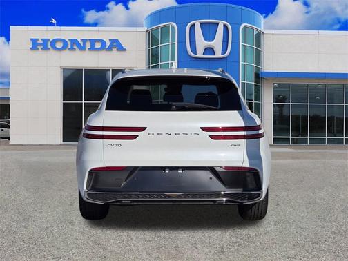 2026 Genesis GV70 2.5T