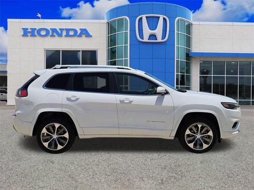 2019 Jeep Cherokee Overland