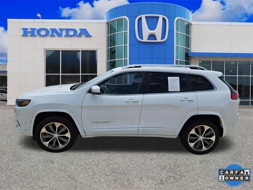 2019 Jeep Cherokee Overland