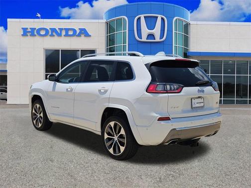 2019 Jeep Cherokee Overland
