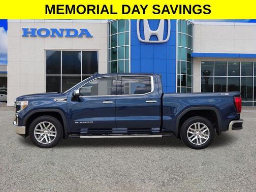 Pacific Blue Metallic 2022 GMC Sierra 1500 Limited SLT