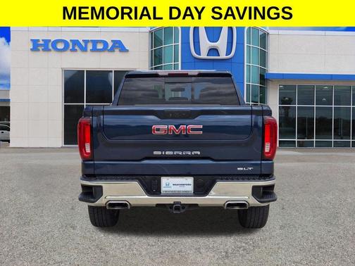 Pacific Blue Metallic 2022 GMC Sierra 1500 Limited SLT