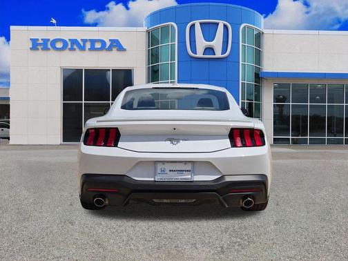 Oxford White 2024 Ford Mustang EcoBoost Premium