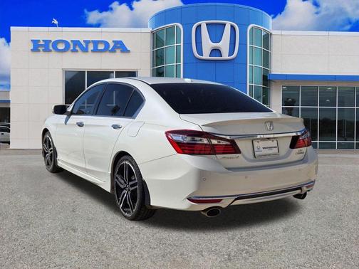 2017 Honda Accord Touring