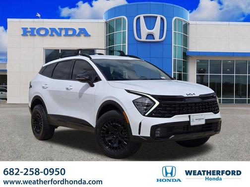 Glacial White Pearl 2025 Kia Sportage X-Line
