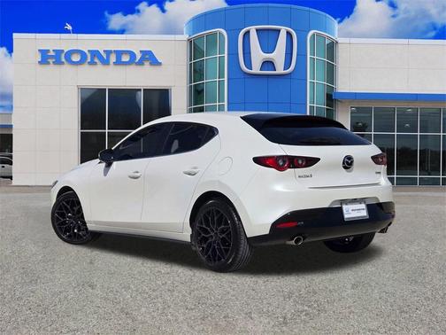 2023 Mazda Mazda3 FWD w/Preferred Package
