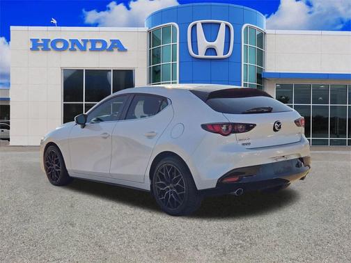 2023 Mazda Mazda3 FWD w/Preferred Package