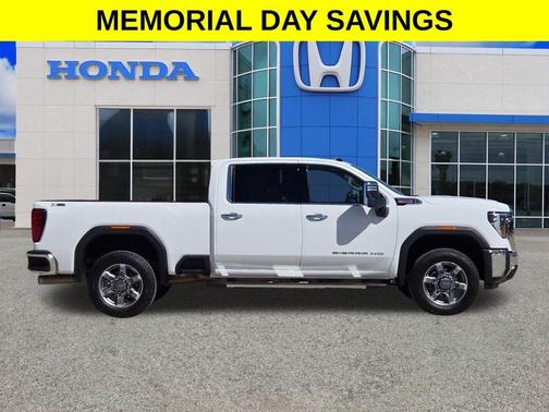 Summit White 2025 GMC Sierra 2500 SLT