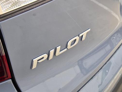 2022 Honda Pilot Black Edition