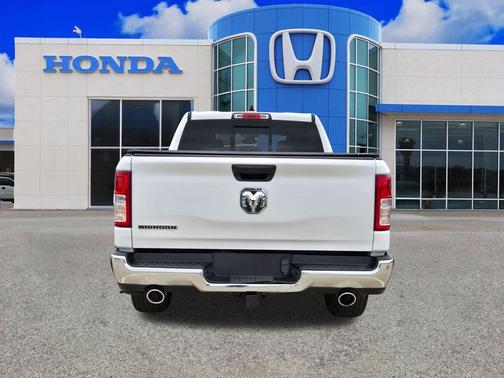 Bright White Clearcoat 2023 RAM 1500 Big Horn