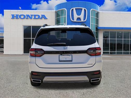 2025 Honda Pilot Touring