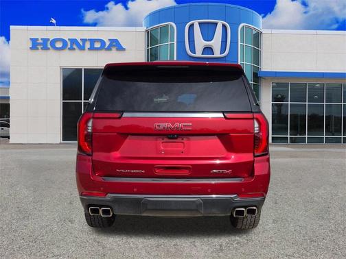 2025 GMC Yukon XL AT4