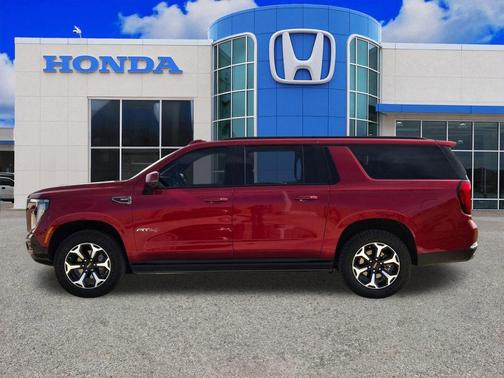 2025 GMC Yukon XL AT4