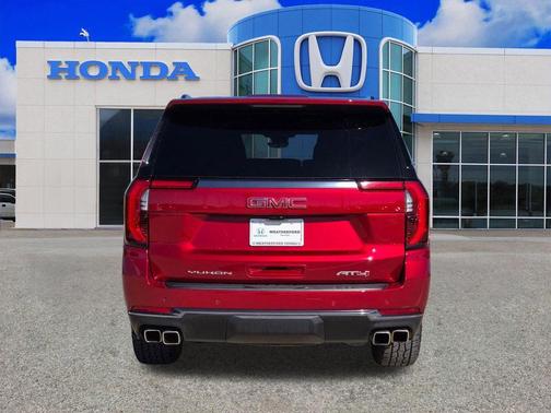 2025 GMC Yukon XL AT4