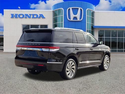 2024 Lincoln Navigator Reserve