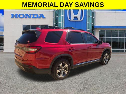 Radiant Red Metallic II 2024 Honda Pilot EX-L