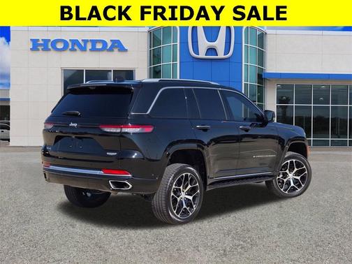 2023 Jeep Grand Cherokee Summit