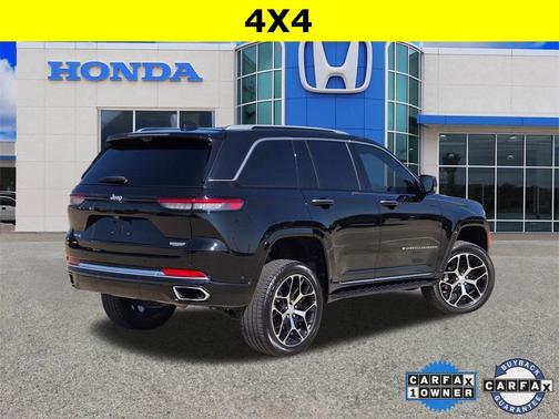 2023 Jeep Grand Cherokee Summit