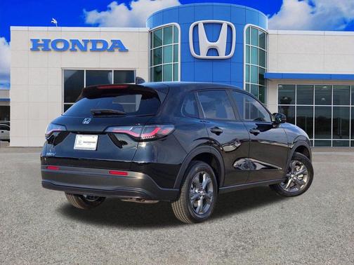 2026 Honda HR-V LX