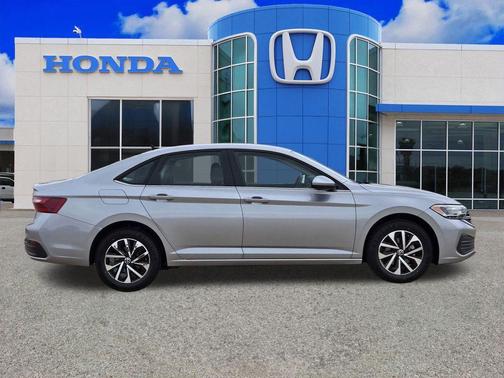 Pyrite Silver Metallic 2024 Volkswagen Jetta 1.5T S