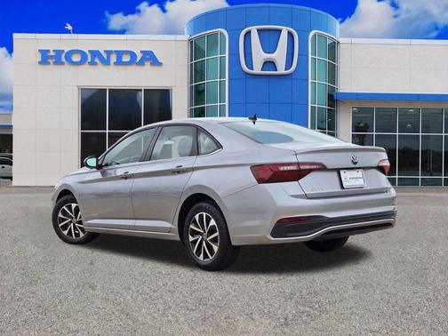 Pyrite Silver Metallic 2024 Volkswagen Jetta 1.5T S
