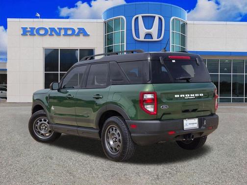 Eruption Green Metallic 2024 Ford Bronco Sport Outer Banks