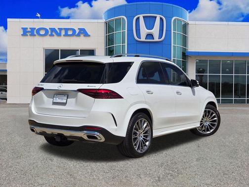Polar White 2026 Mercedes-Benz GLE 450 4MATIC