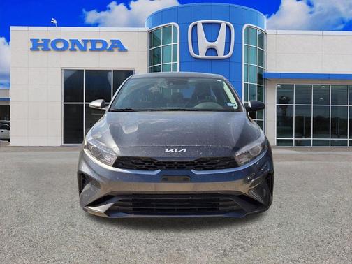 Gravity Gray 2023 Kia Forte LXS