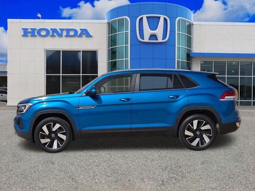 Kingfisher Blue 2024 Volkswagen Atlas Cross Sport 2.0T SE w/Technology