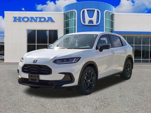 Platinum White Pearl 2024 Honda HR-V Sport