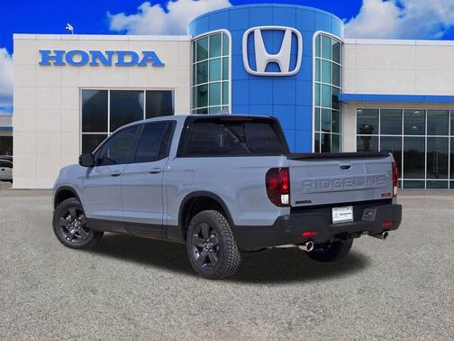 Sonic Gray Pearl 2026 Honda Ridgeline TrailSport