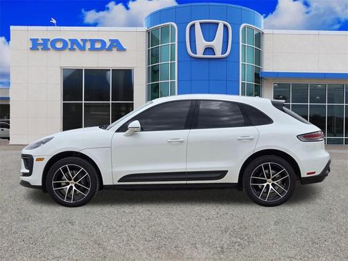 2023 Porsche Macan T