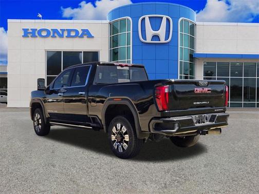 2024 GMC Sierra 2500 Denali