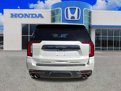 2023 GMC Yukon XL Denali Ultimate