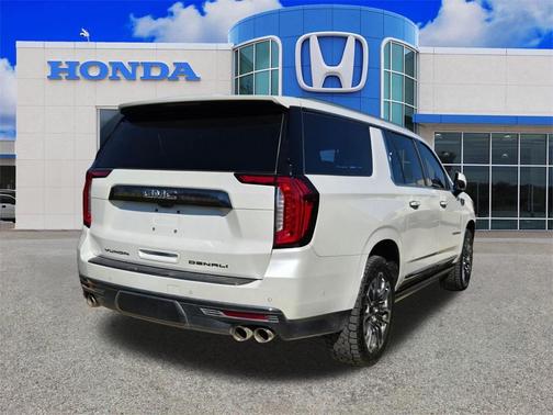 2023 GMC Yukon XL Denali Ultimate
