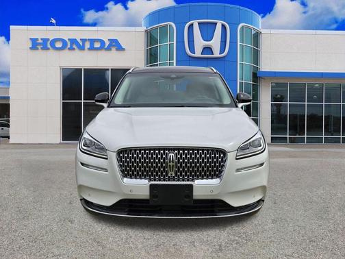 White Metallic 2022 Lincoln Corsair Reserve