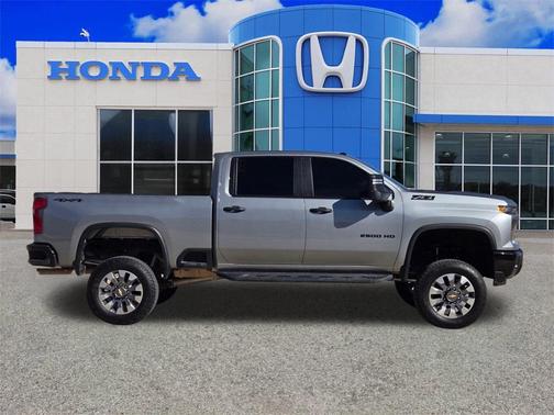 2025 Chevrolet Silverado 2500 Custom