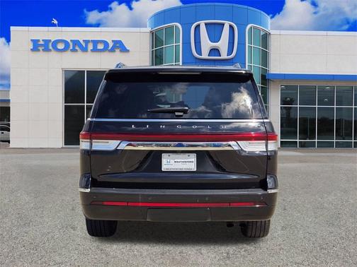 2024 Lincoln Navigator Reserve