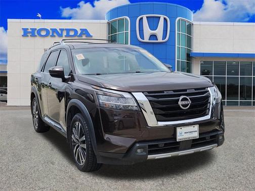 2022 Nissan Pathfinder Platinum
