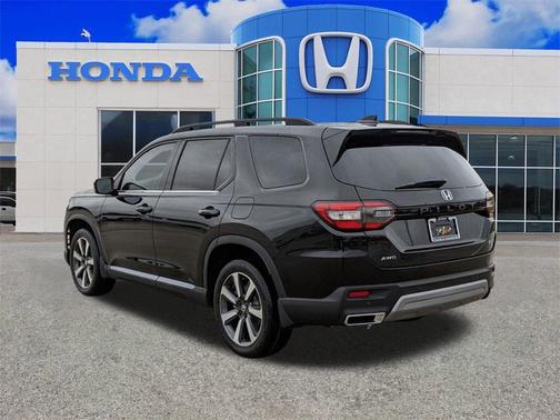 2025 Honda Pilot Touring