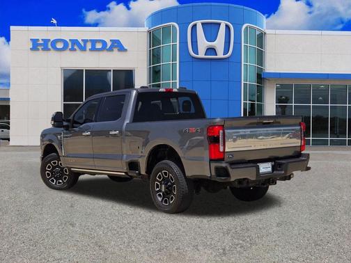 Carbonized Gray Metallic 2024 Ford F-250 Platinum