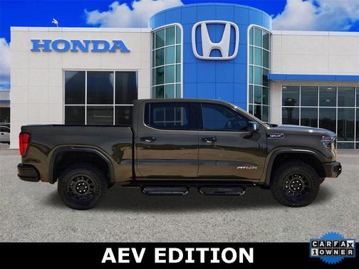 2023 GMC Sierra 1500 AT4X