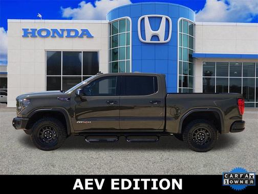 2023 GMC Sierra 1500 AT4X