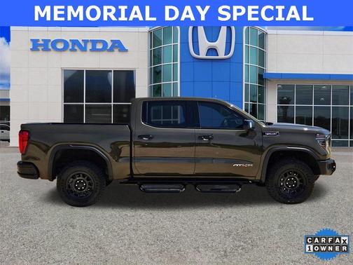 2023 GMC Sierra 1500 AT4X